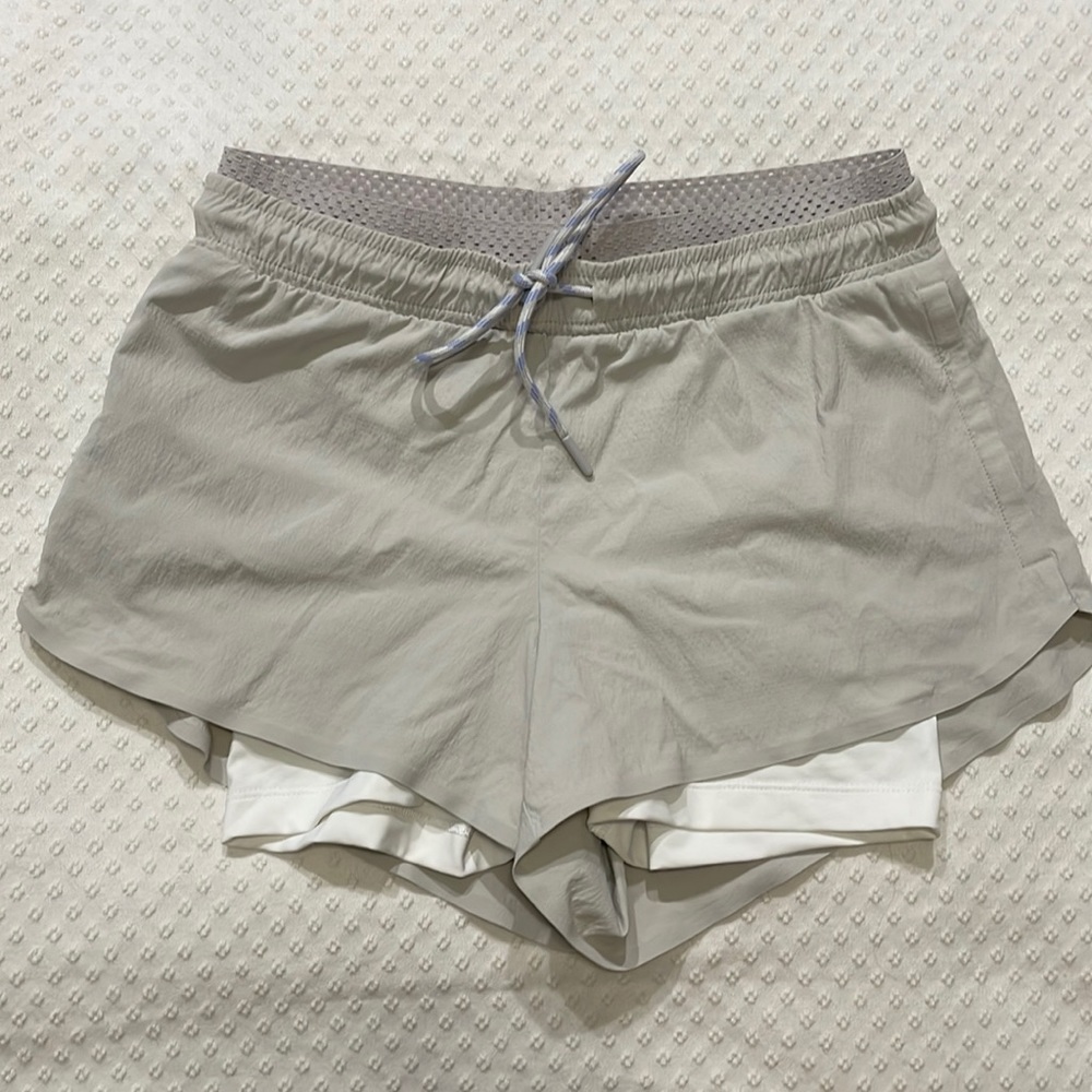 Athleta - Crest 2 in 1 Shortie - Grey + White - Size 0